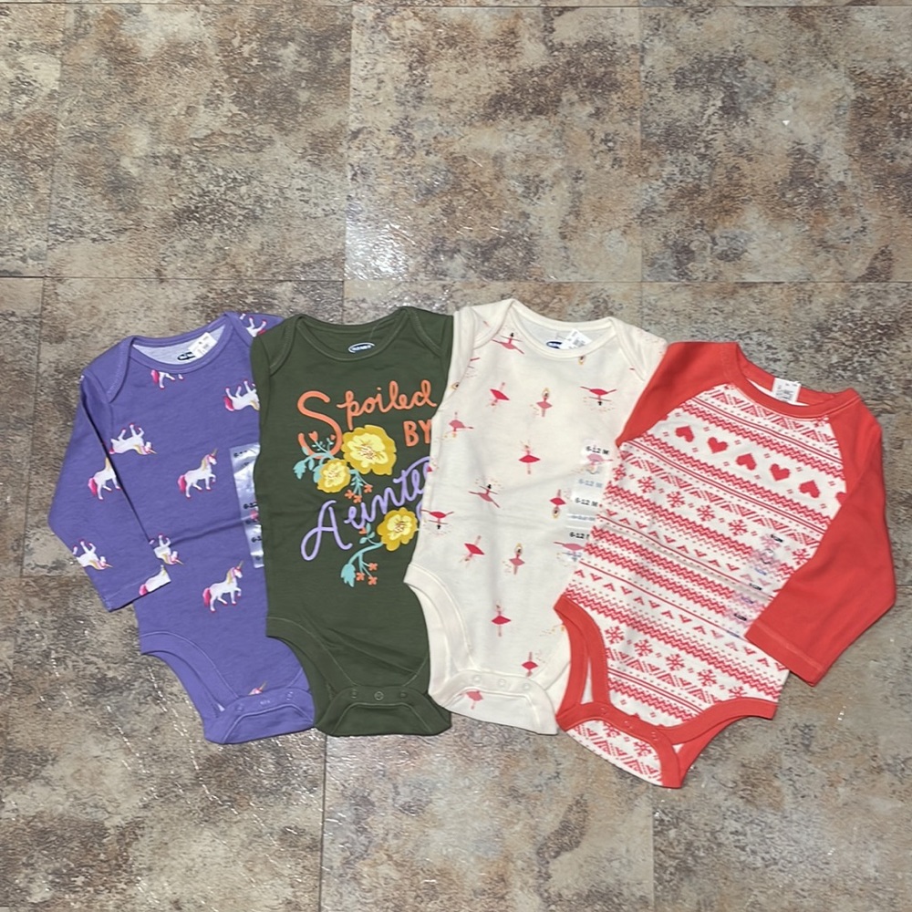 Old navy Lot 4 x long sleeve printed bodysuit NWT